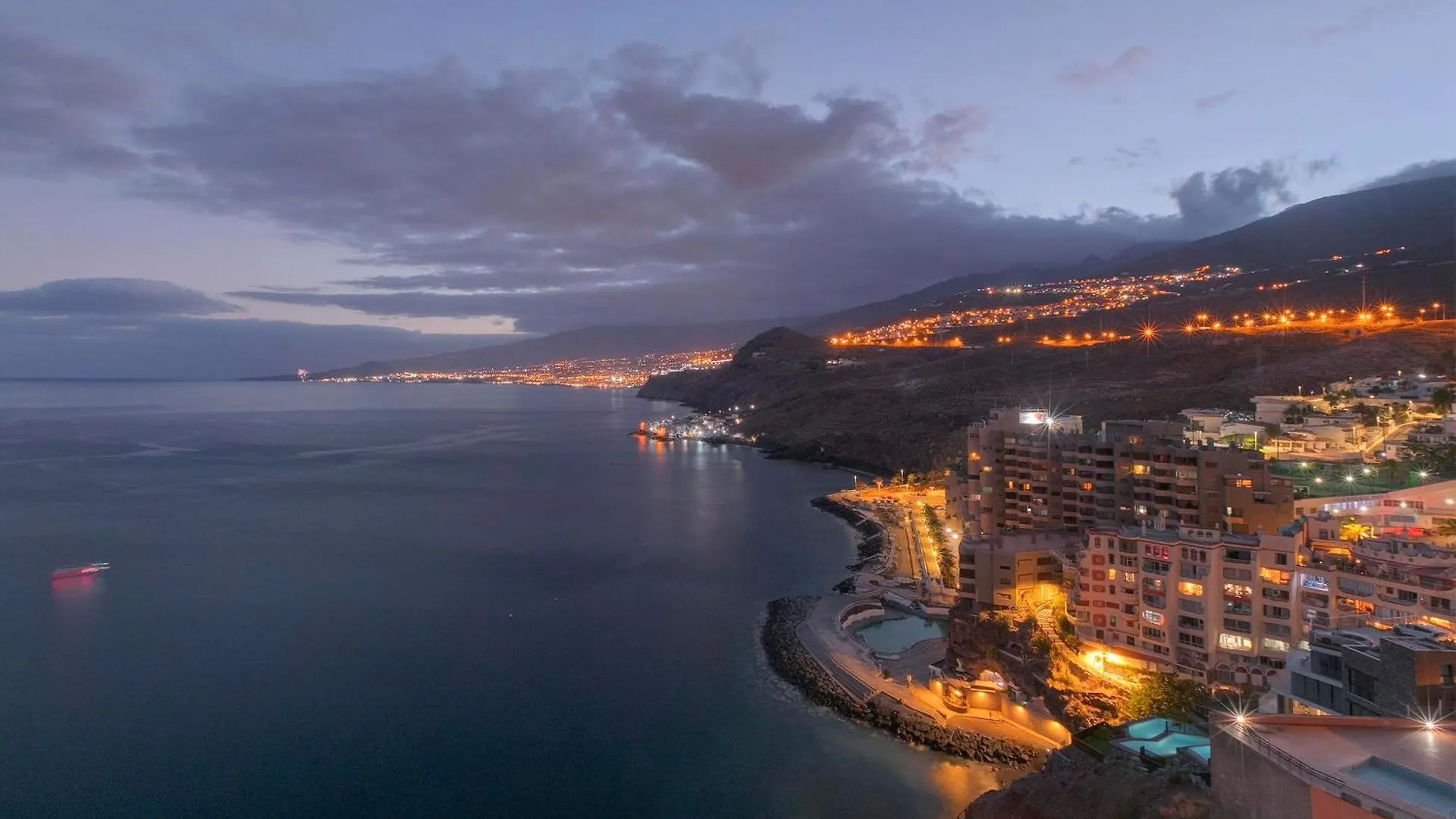 Beachfront Seaview Oasis Tabaiba Apartament